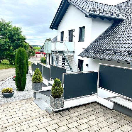 Lux Ferienwohnungen Markdorf Bagian luar foto