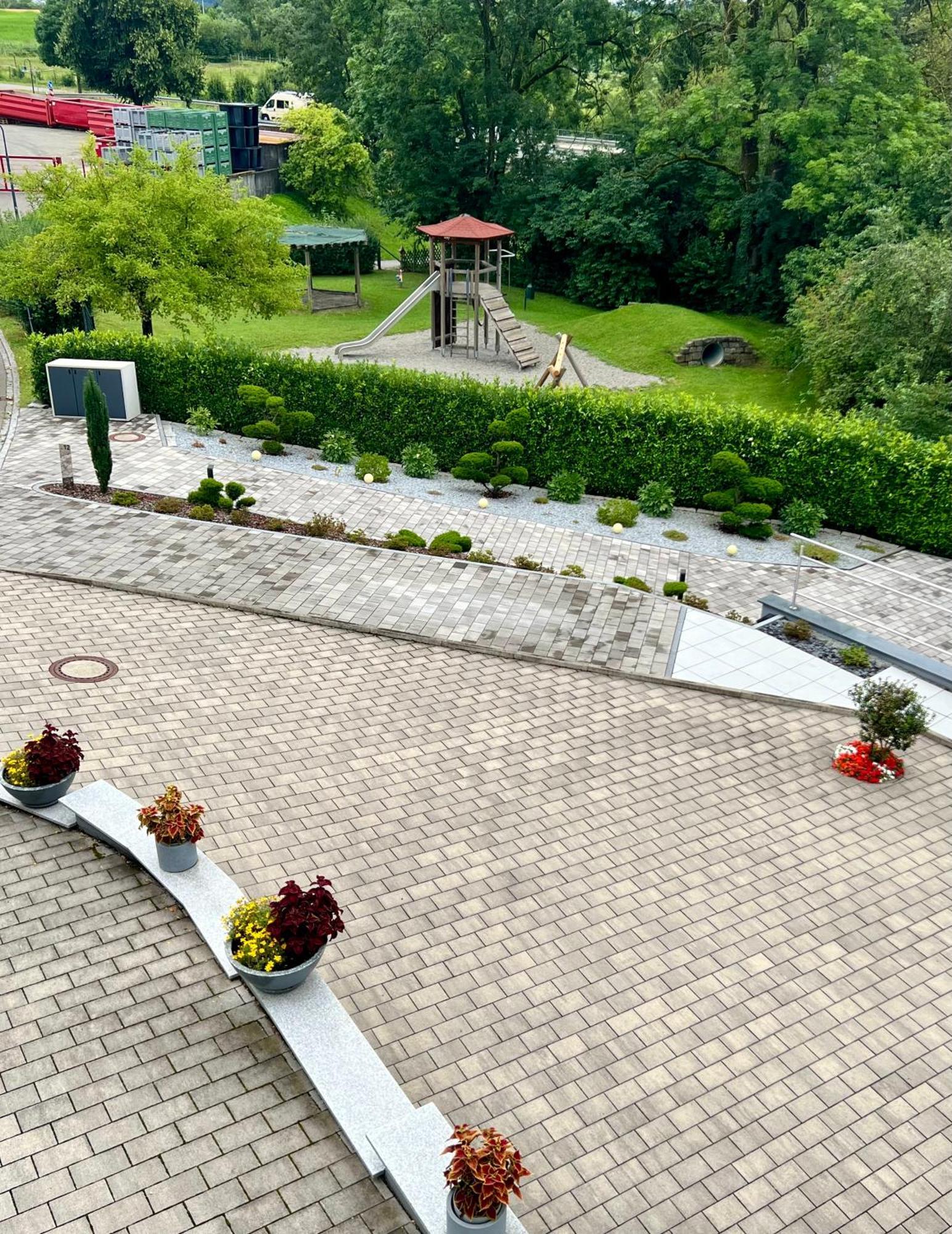 Lux Ferienwohnungen Markdorf Bagian luar foto